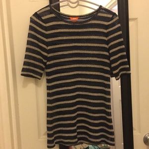 Love this striped top!